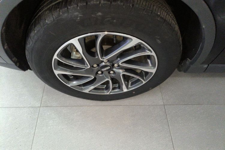 林肯 冒险家 2022款 改款 2.0T 两驱尊享版车身外观6003