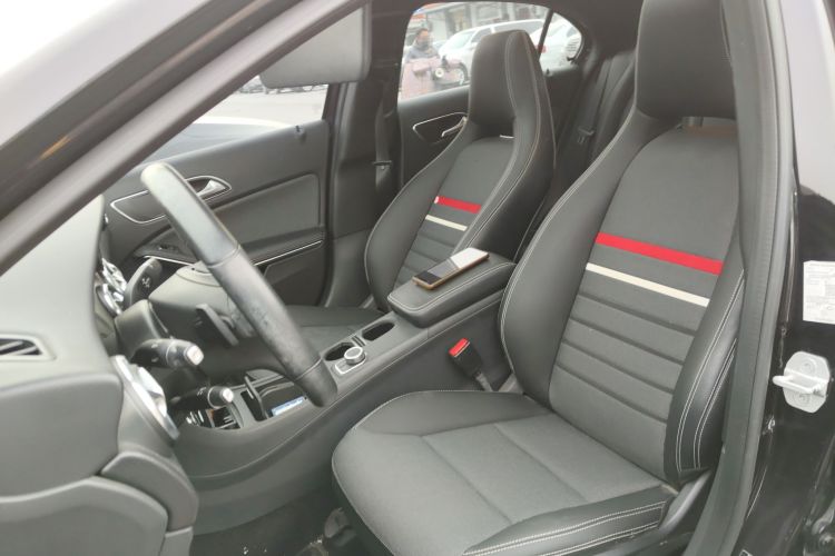 奔驰A级(进口) 2015款 A 180局部细节19