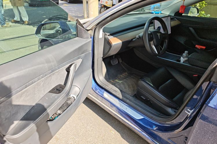 特斯拉 Model 3 2020款 标准续航后驱升级版中控内饰20