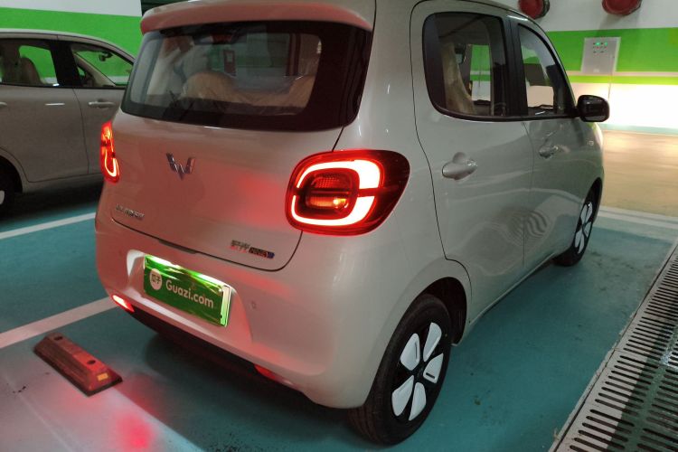 五菱汽车 宏光MINIEV 2025款 四门版 进阶款车身外观7