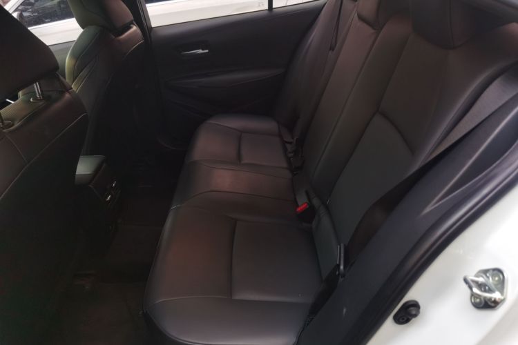 丰田 雷凌 2021款 双擎 1.8H E-CVT豪华版中控内饰7004