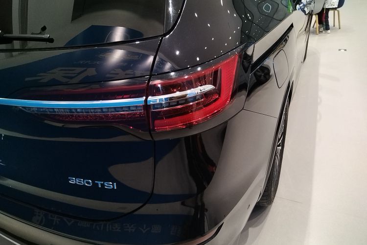 大众 威然 2024款 380TSI 尊贵版车身外观6006