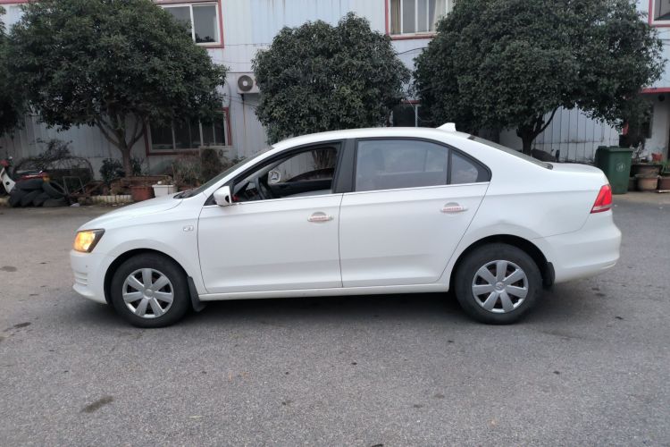 大众 桑塔纳 2015款 1.6L 手动风尚版车身外观6003