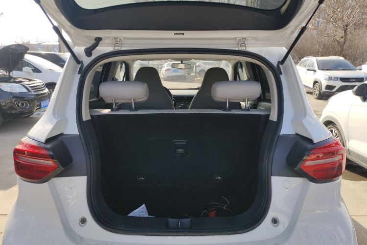 零跑汽车 零跑T03 2022款 炫晶版机舱底盘23