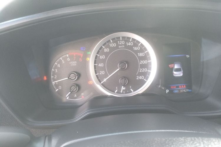 丰田 雷凌 2022款 185T CVT豪华版中控内饰14