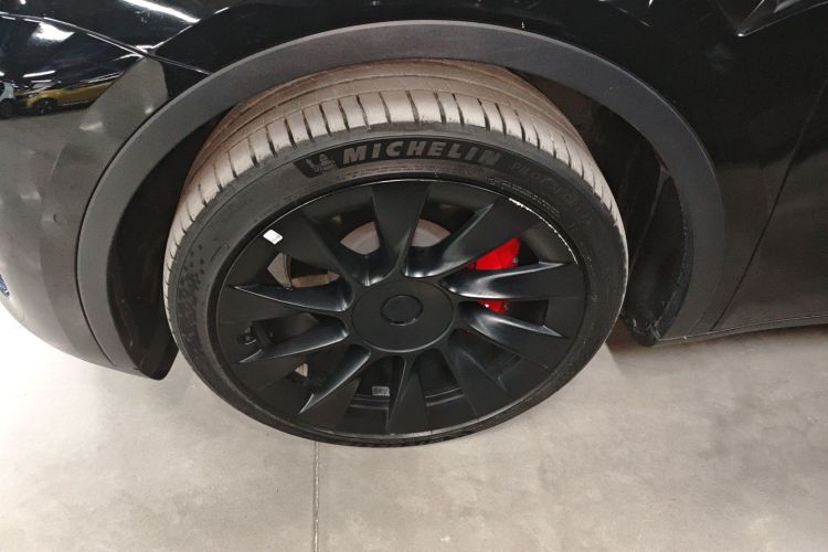 特斯拉 Model Y 2021款 长续航全轮驱动版车身外观6007