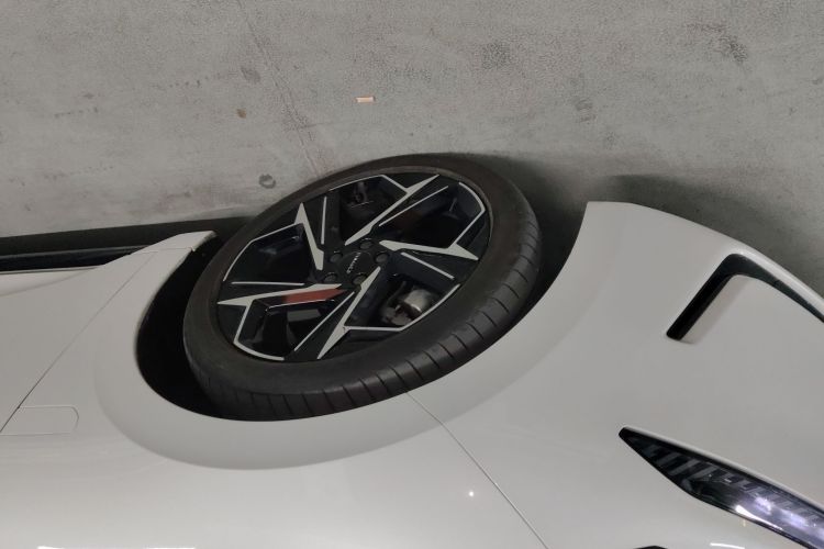 领克07 2024款 EM-P 126长续航 Ultra车身外观6003