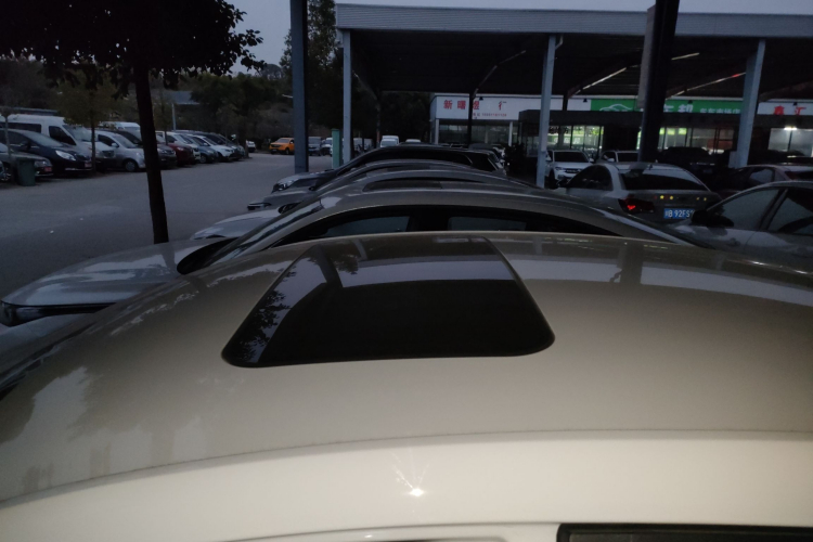 荣威i5 2023款 1.5L CVT豪华版局部细节57