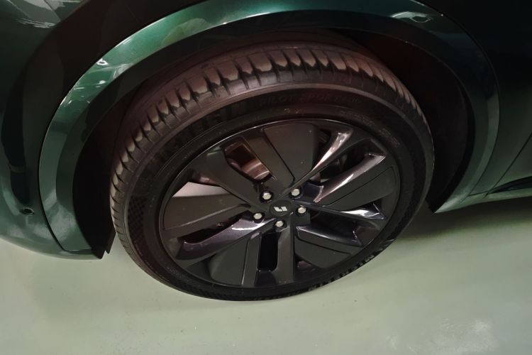 理想汽车 理想L9 2022款 Max车身外观6007