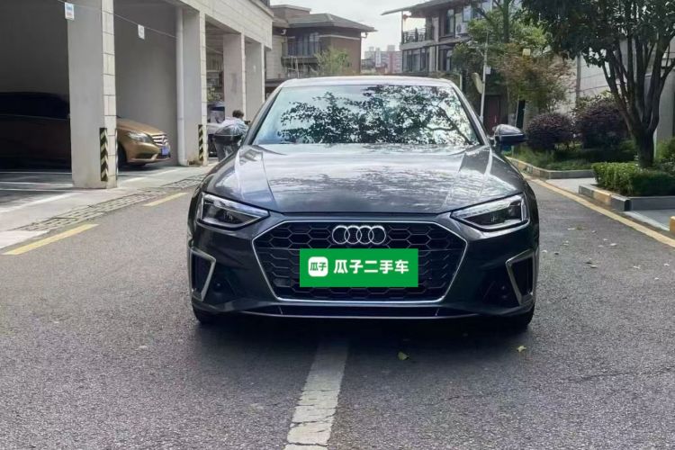 奥迪A4L 2020款 40 TFSI 时尚动感型车身外观2