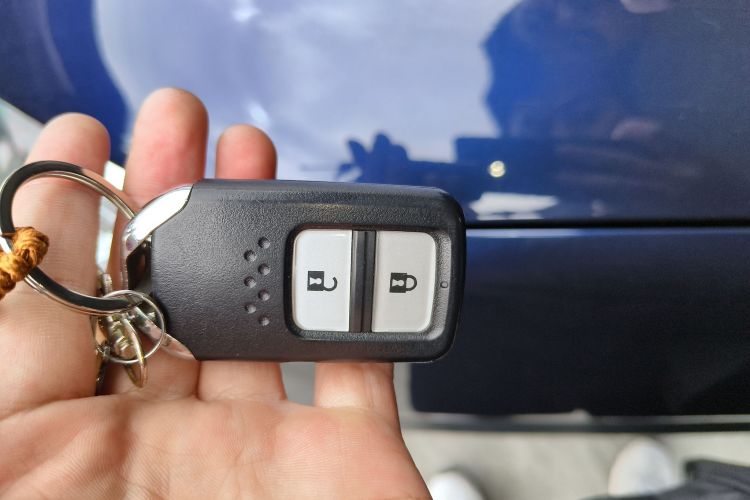 思铭 东风本田M-NV 2021款 尚骋版中控内饰7001