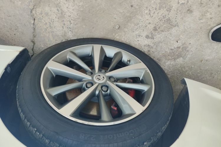 名爵 MG6 2019款 20T 自动运动版车身外观35