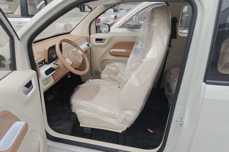 五菱汽车 宏光MINIEV 2024款 第三代 215km 青春版中控内饰19