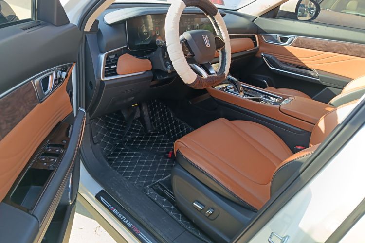 奔腾T99 2022款 20TD 自动运动尊享型特装版中控内饰20