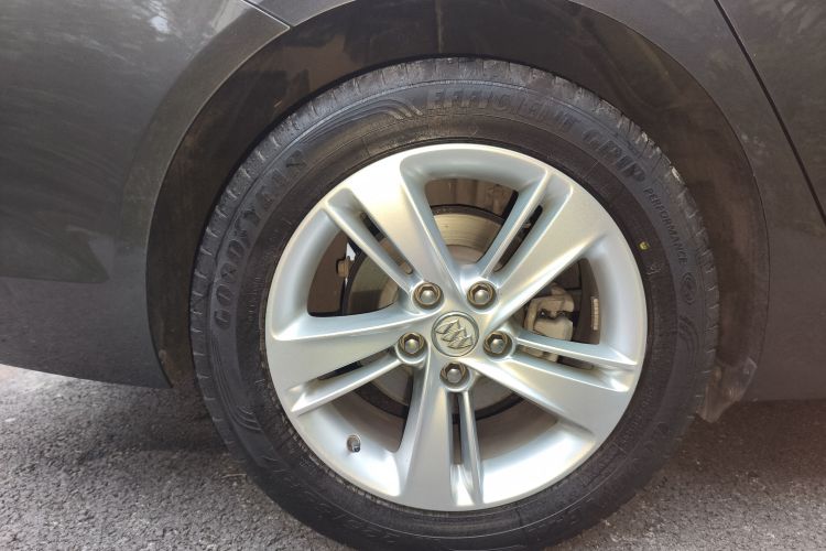 别克 君威 2019款 20T 精英型 国V车身外观6003