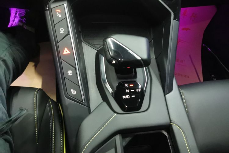 领克06 2023款 Remix 1.5T Hero中控内饰18