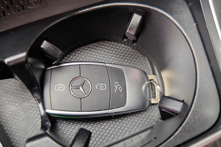 奔驰C级 2020款 改款 C 260 L 运动版中控内饰11