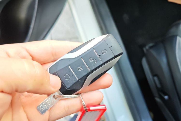 比亚迪 秦Pro 2020款 超越版 1.5TI 自动旗舰型中控内饰11