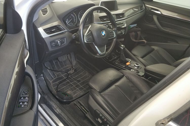 宝马X1 2016款 sDrive20Li 豪华型中控内饰20