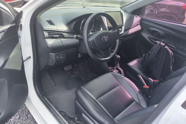 丰田 YARiS L 致炫 2019款 1.5E CVT魅动版 国VI中控内饰20