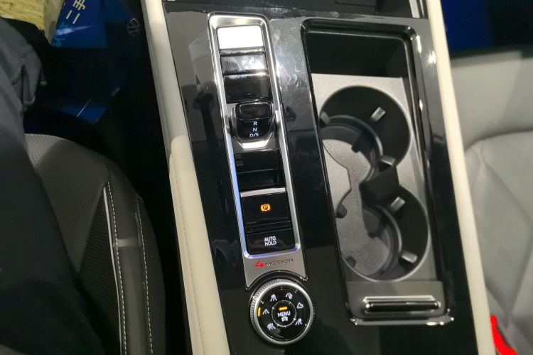 大众 途昂 2024款 380TSI 四驱龙祥版中控内饰18