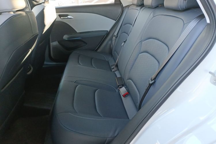 雪佛兰 科鲁泽 2024款 1.5L 双离合悦享版中控内饰7004