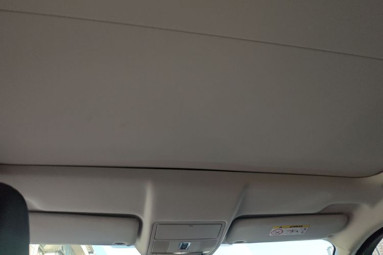 路虎 揽胜极光(进口) 2015款 2.0T NW8 Brit限量版中控内饰22