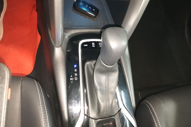 丰田 锋兰达 2022款 2.0L CVT豪华PLUS版局部细节18