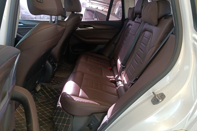 宝马X3 2020款  xDrive28i M运动套装中控内饰21