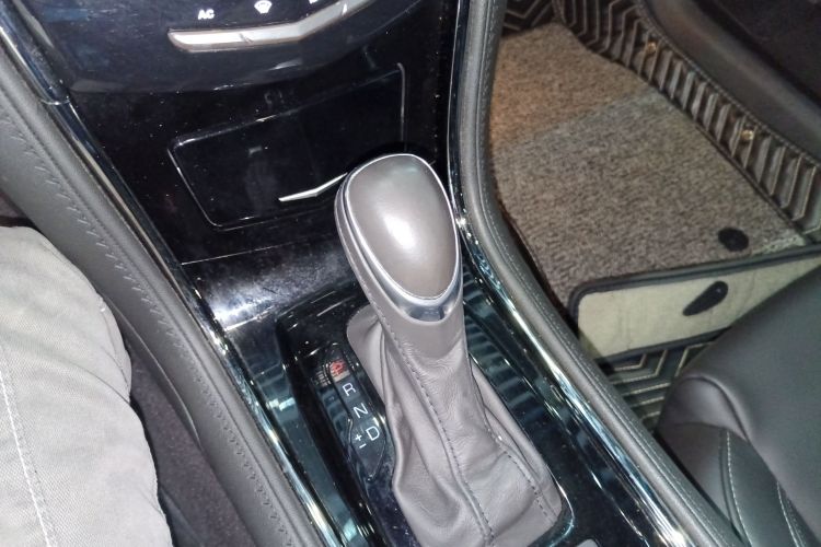 凯迪拉克ATS-L 2017款 28T 技术型中控内饰18