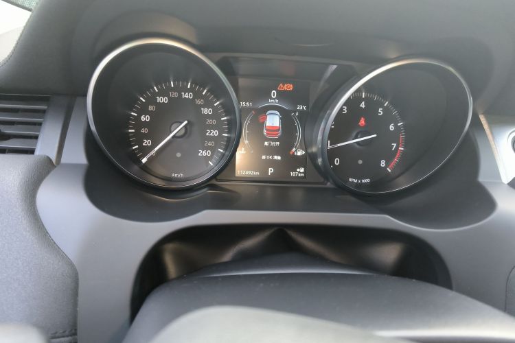 路虎 揽胜极光 2018款 240PS SE 智耀版中控内饰15