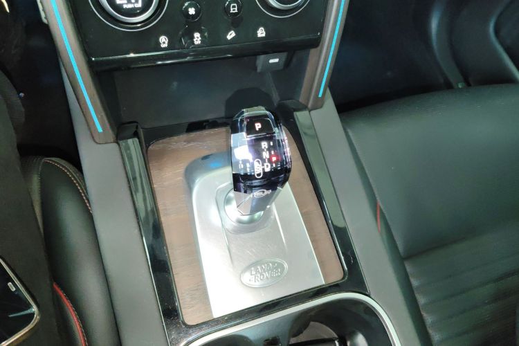 路虎 发现运动版 2021款 249PS R-Dynamic S 性能版局部细节18