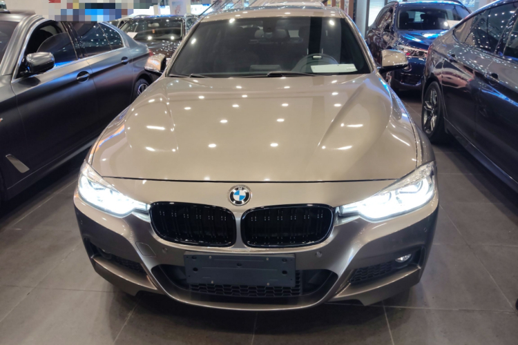 宝马3系 2018款 320i M运动套装车身外观6001