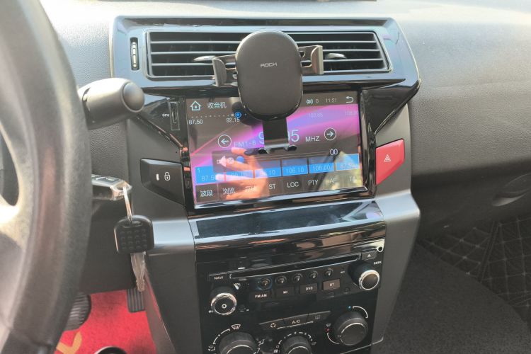 雪铁龙 世嘉 2013款 三厢 2.0L 自动品悦型中控内饰16