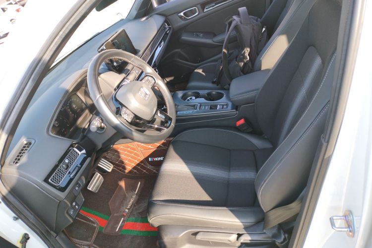 本田 思域 2022款 240TURBO CVT燃动版局部细节19