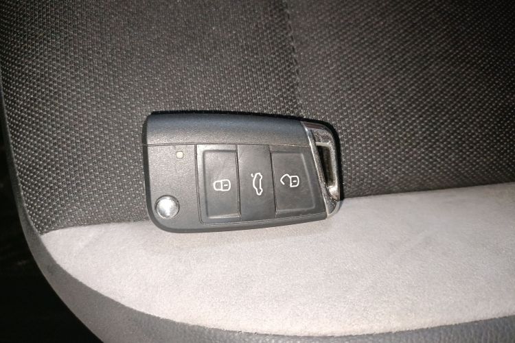 大众 T-ROC探歌 2020款 280TSI DSG两驱精英型中控内饰7001