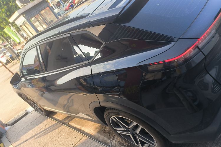 东风风神 皓瀚 2023款 DH-i 1.5T 尊贵版车身外观6003