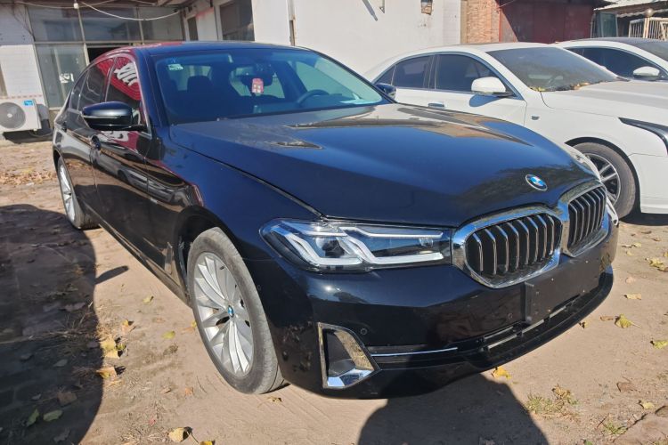 宝马5系 2018款 525Li 豪华套装车身外观3