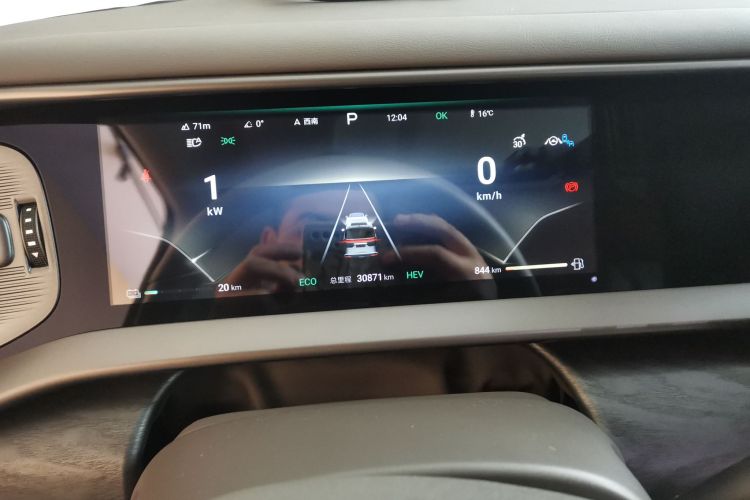 腾势D9 2022款 DM-i 1040 尊贵型中控内饰14