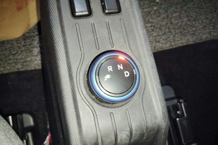 五菱汽车 宏光MINIEV 2020款 自在款 磷酸铁锂中控内饰18