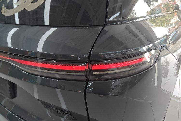 蔚来ES8 2023款 100kWh 签名版车身外观9