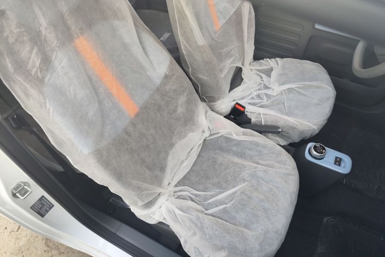 吉利银河 2024款 熊猫mini 200km 耐力熊局部细节41