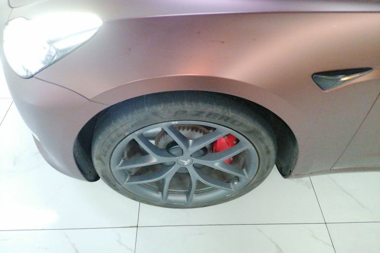 特斯拉 Model 3 2022款 Performance高性能全轮驱动版车身外观6007