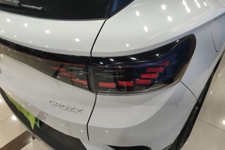 大众 ID.4 CROZZ 2022款 长续航PURE+版车身外观9