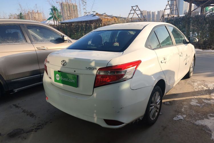 丰田 威驰 2014款 1.5L 手动智尚版车身外观7