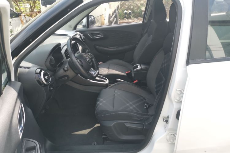 名爵3 2017款 1.5L 自动智联豪华版中控内饰19