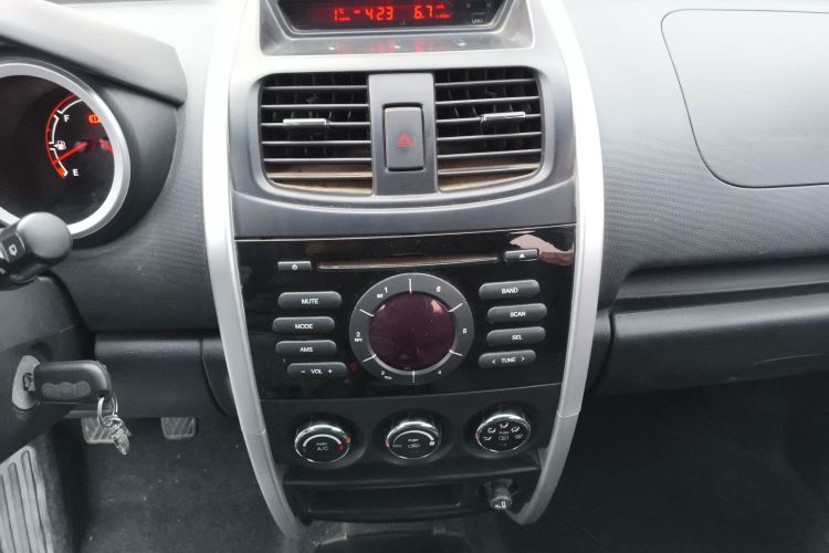 长安CX20 2014款 1.4L 手动运动版 国V中控内饰16