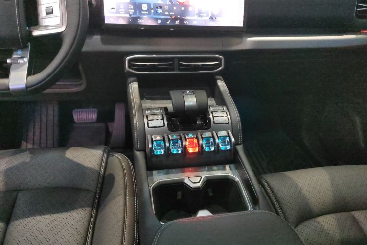 方程豹 钛3 2025款 501KM 四驱智驾Ultra版中控内饰18