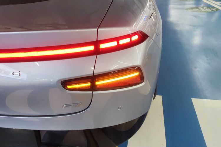 小鹏P7 2023款 P7i 702 Pro车身外观6006