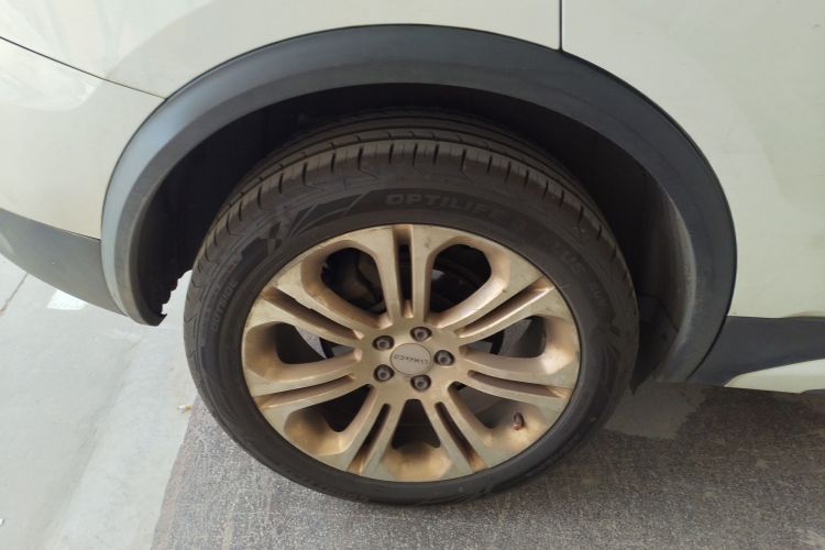 领克01 2017款 2.0T 两驱型Pro版车身外观6008